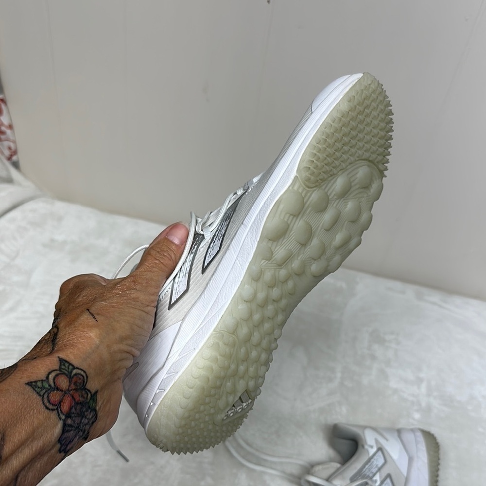 adidas Men's Athletic Shoes in Gray and White women’s9.0 Men 7.5 - Picture 10 of 15